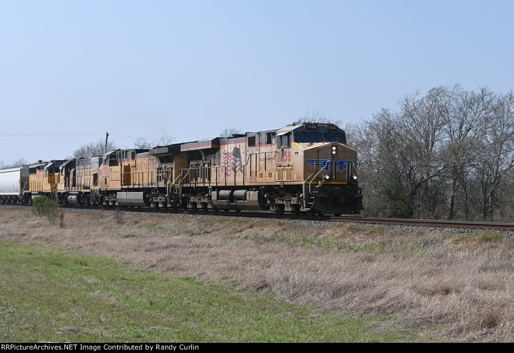 UP 7458 North M-OLEW